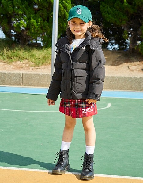 X-girl Stages WINTER COLLECTION CATALOG 2022