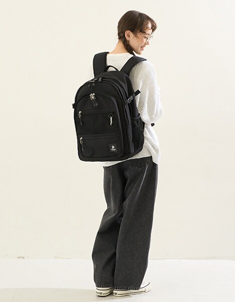 pom ponette AMI 2025 SPRING COLLECTION