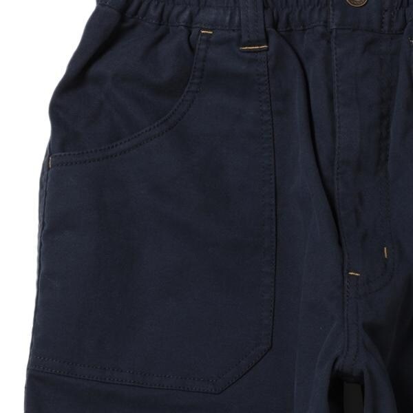 ロゴ刺しゅう入りストレートパンツ