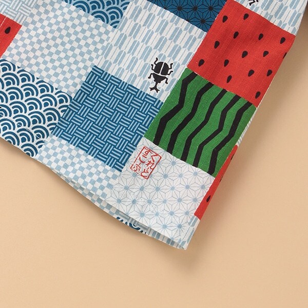 【新品・未使用】miki HOUSE 甚平（パッチワーク柄） 新品・未使用】miki HOUSE 甚平（パッチワーク柄） スイカパッチワーク