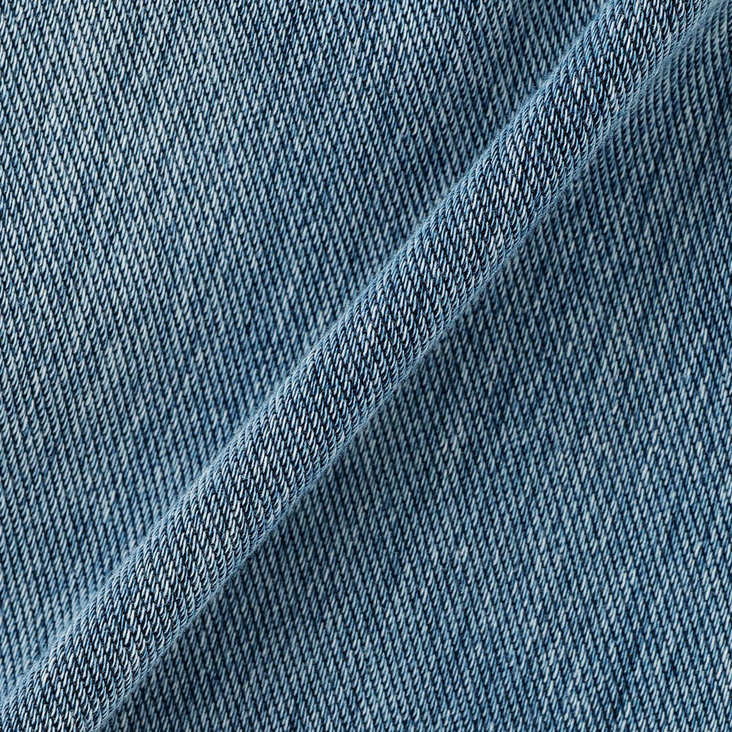 4961104