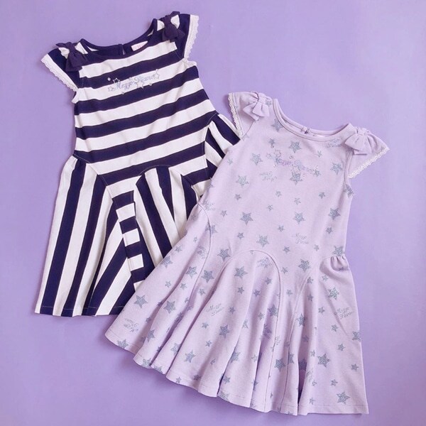 Narumiya Online ナルミヤ オンラインの公式通販サイトキラキラ刺しゅう肩リボンフレアワンピース 90 ラベンダー キッズ