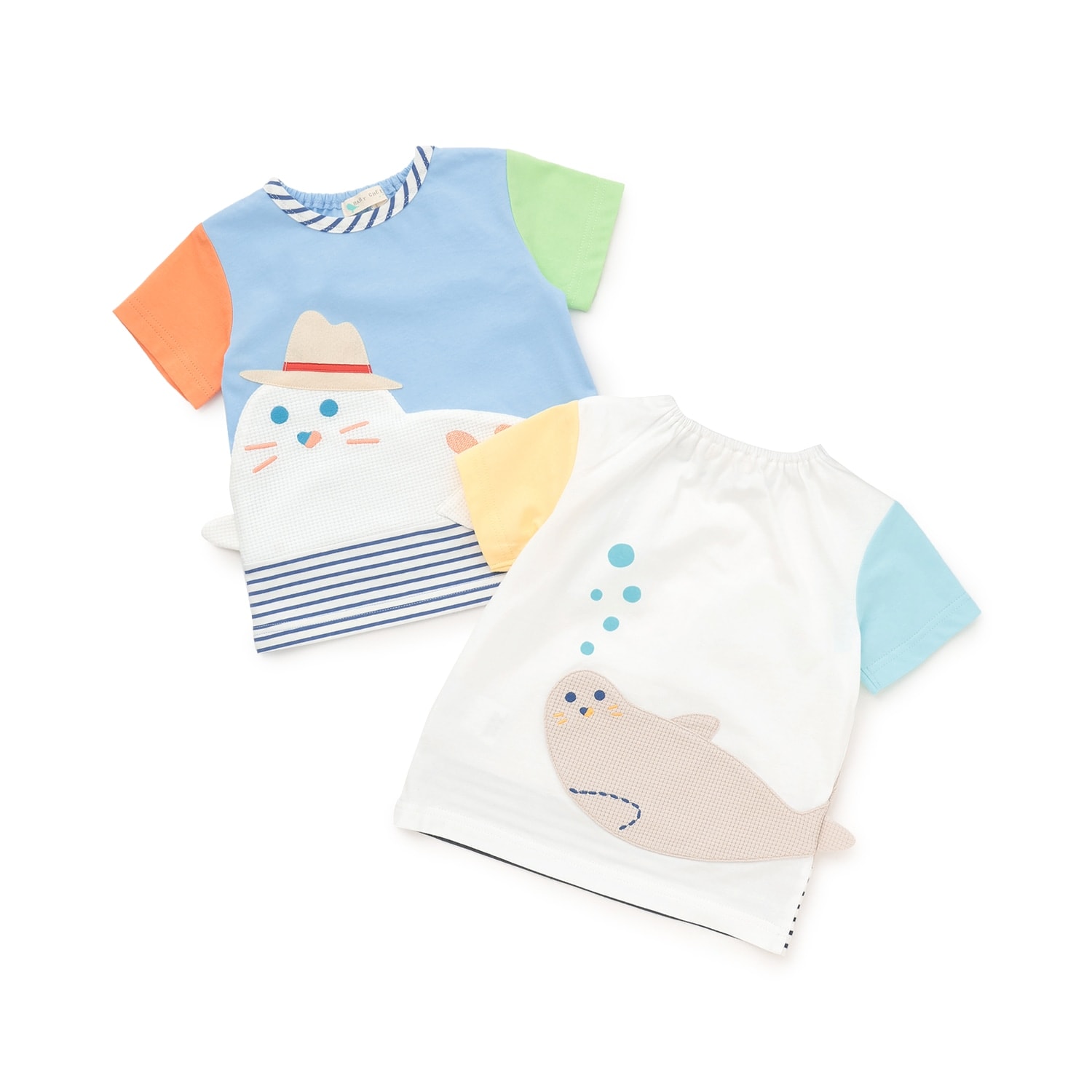 1562210