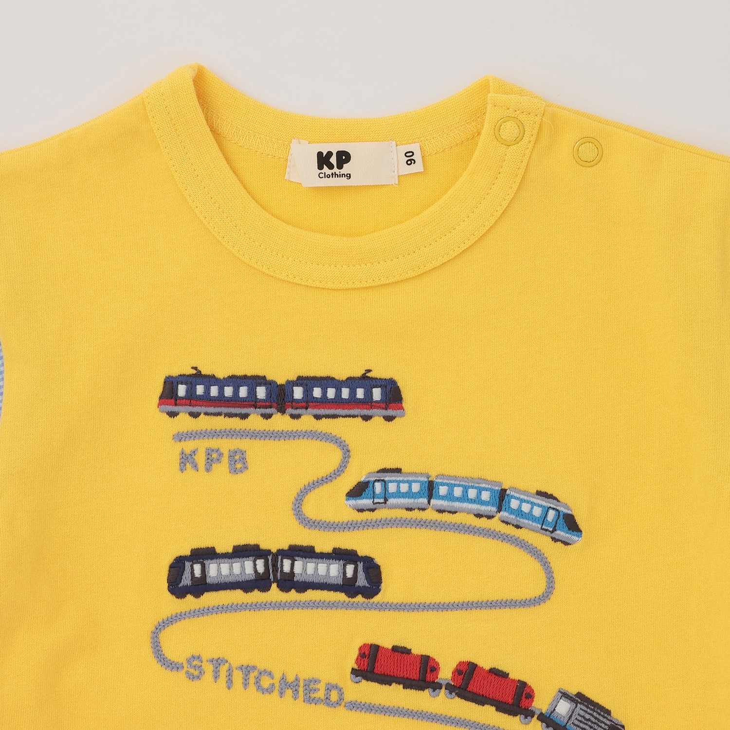 4562204