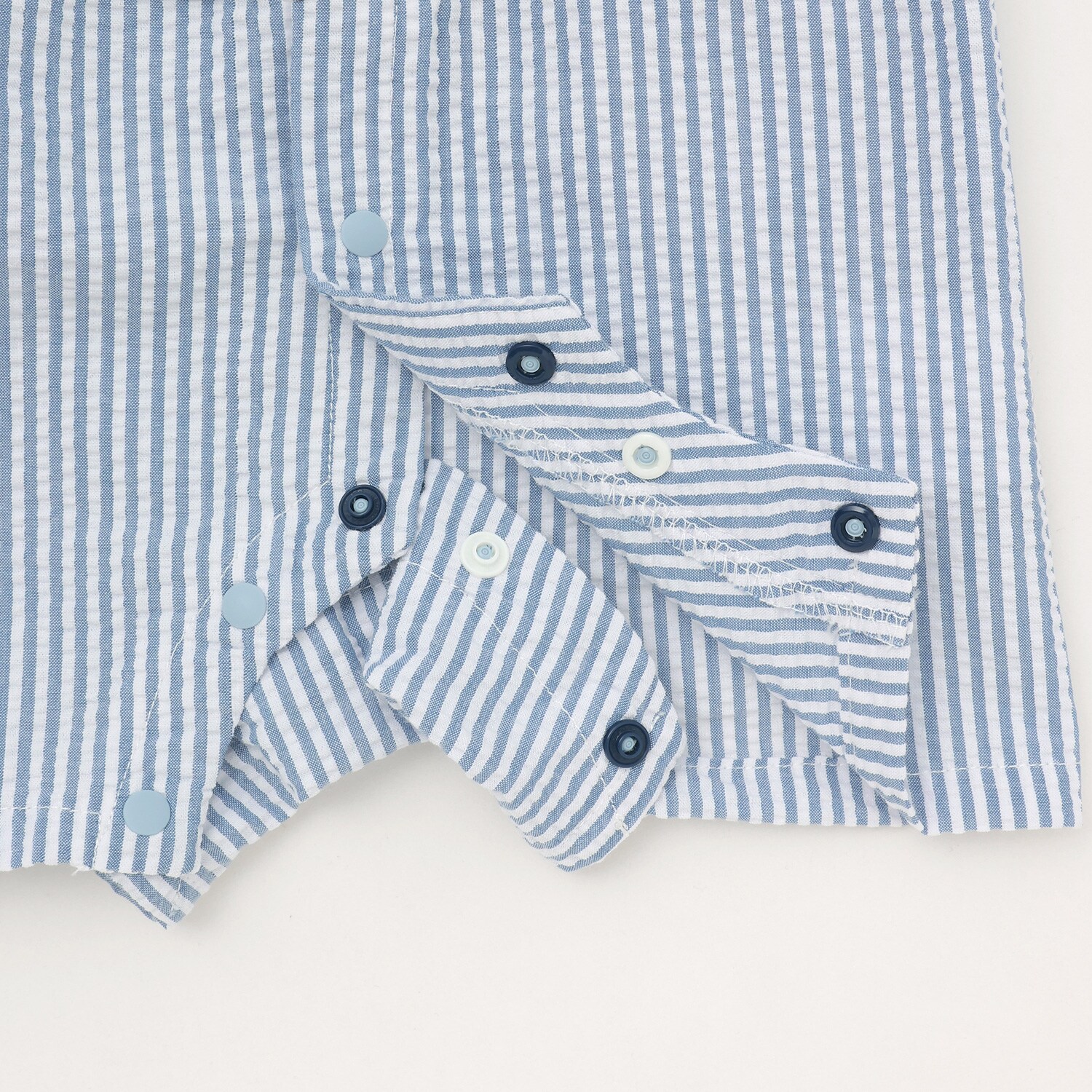 9562521