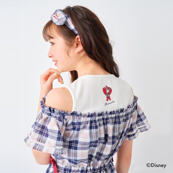 【DISNEY】 ミニーマウスデザイン ヘアバンドつきオフショルチェックワンピース
