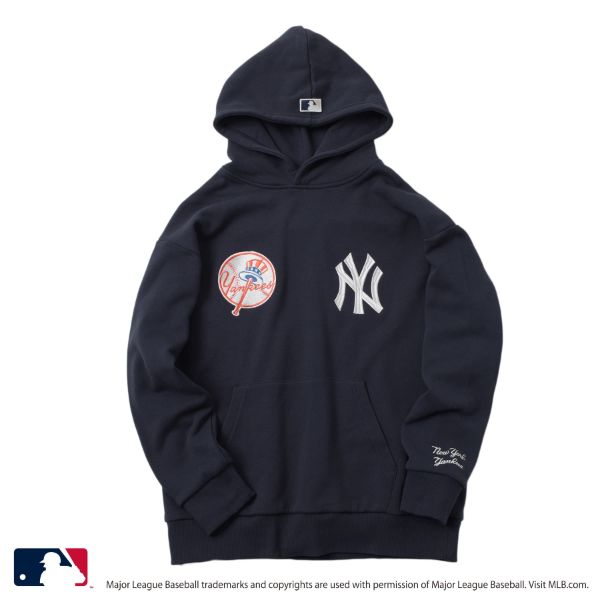 【MLB】裏毛チーム刺しゅうワッペン付きパーカー