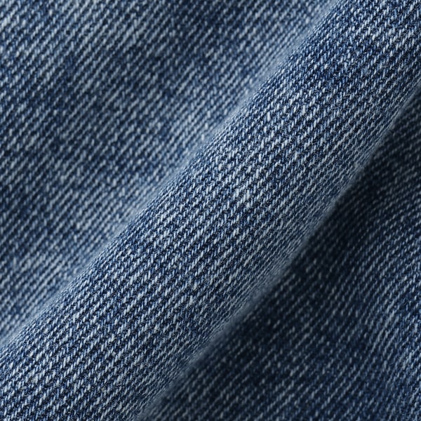 8353101