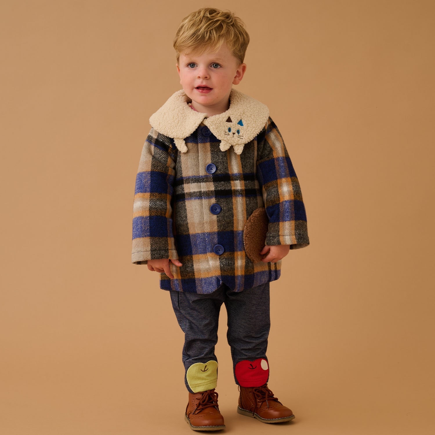 ネコ衿チェックコート