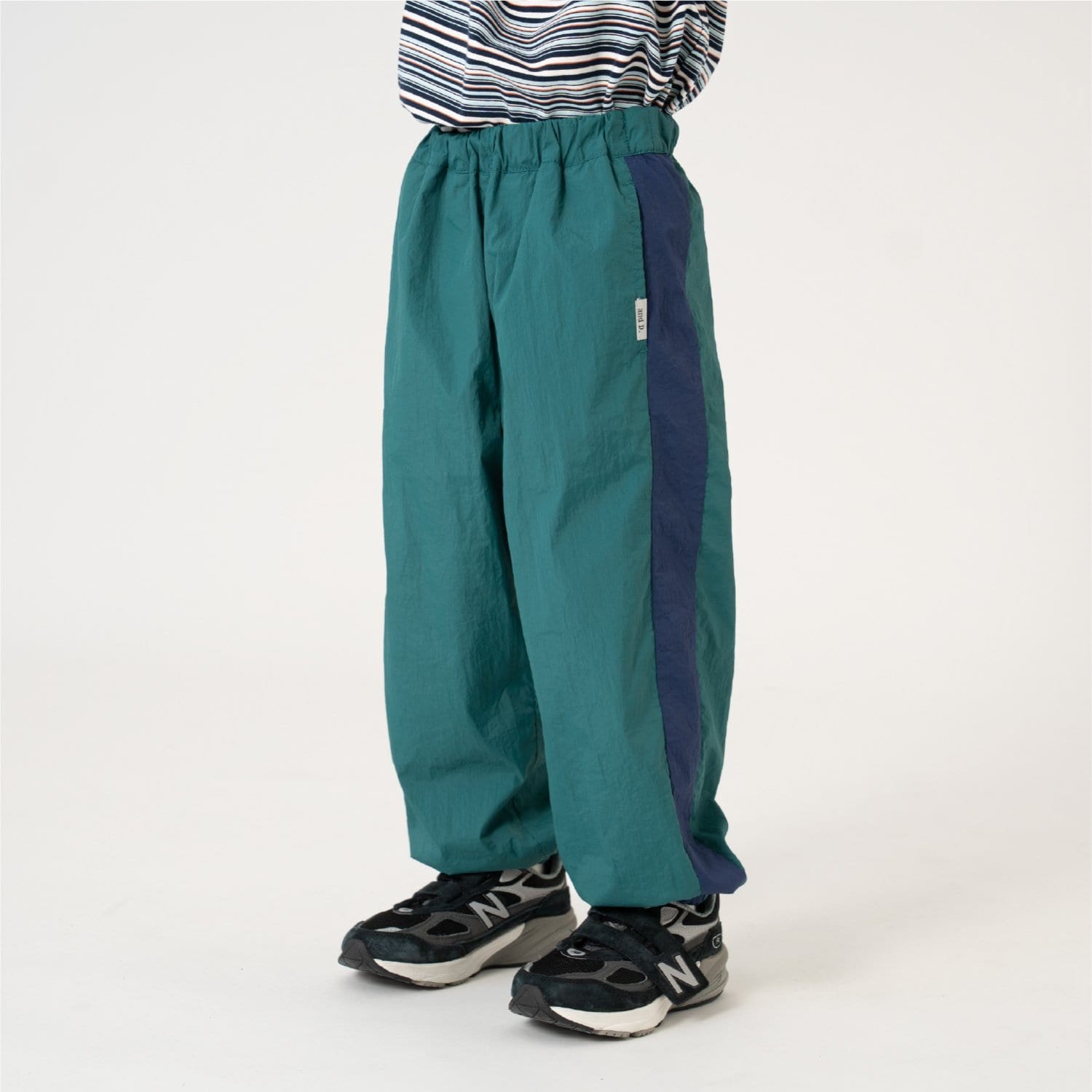 【撥水】配色ラインジョガーパンツ