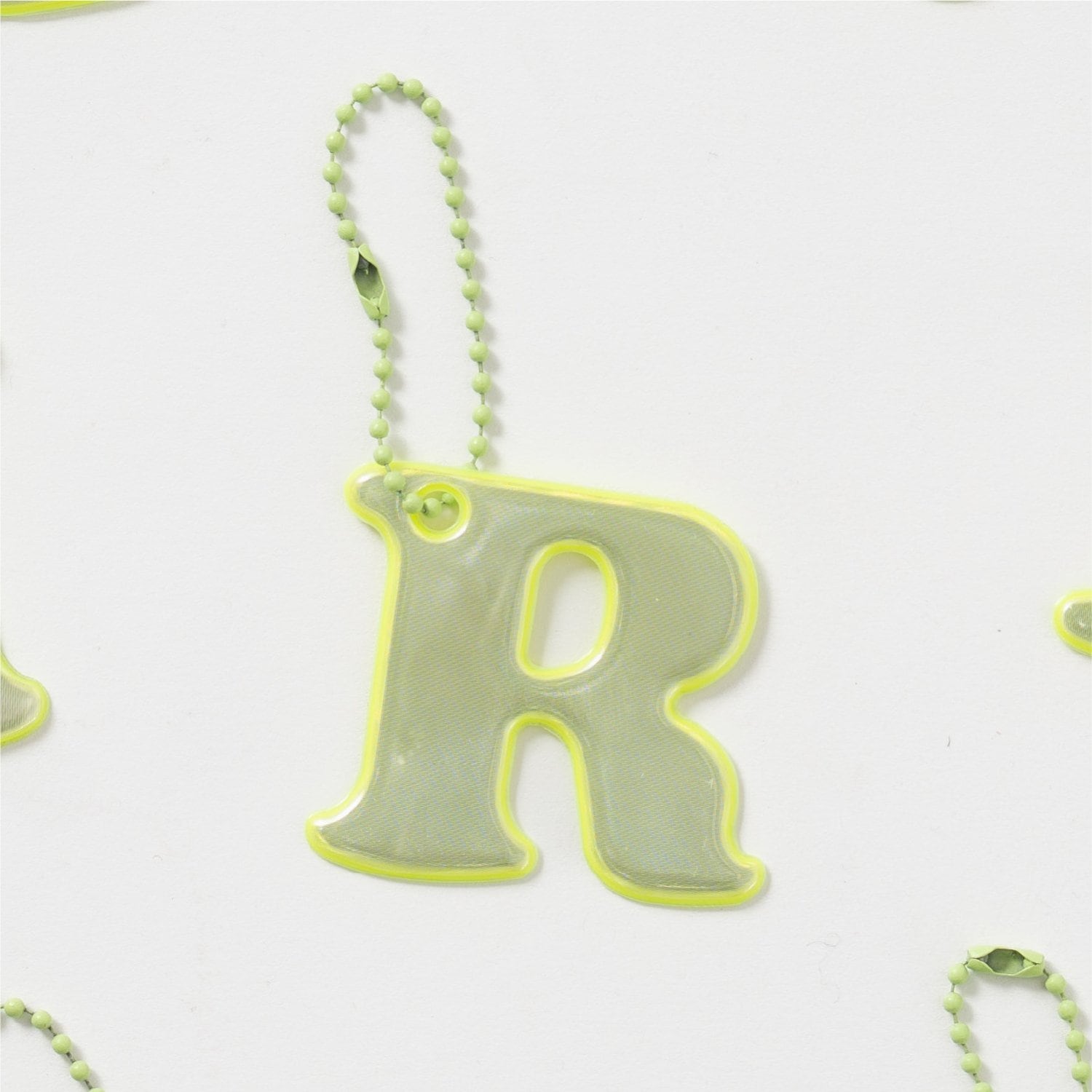 あんしんアルファベットリフレクターチャーム(黄色)