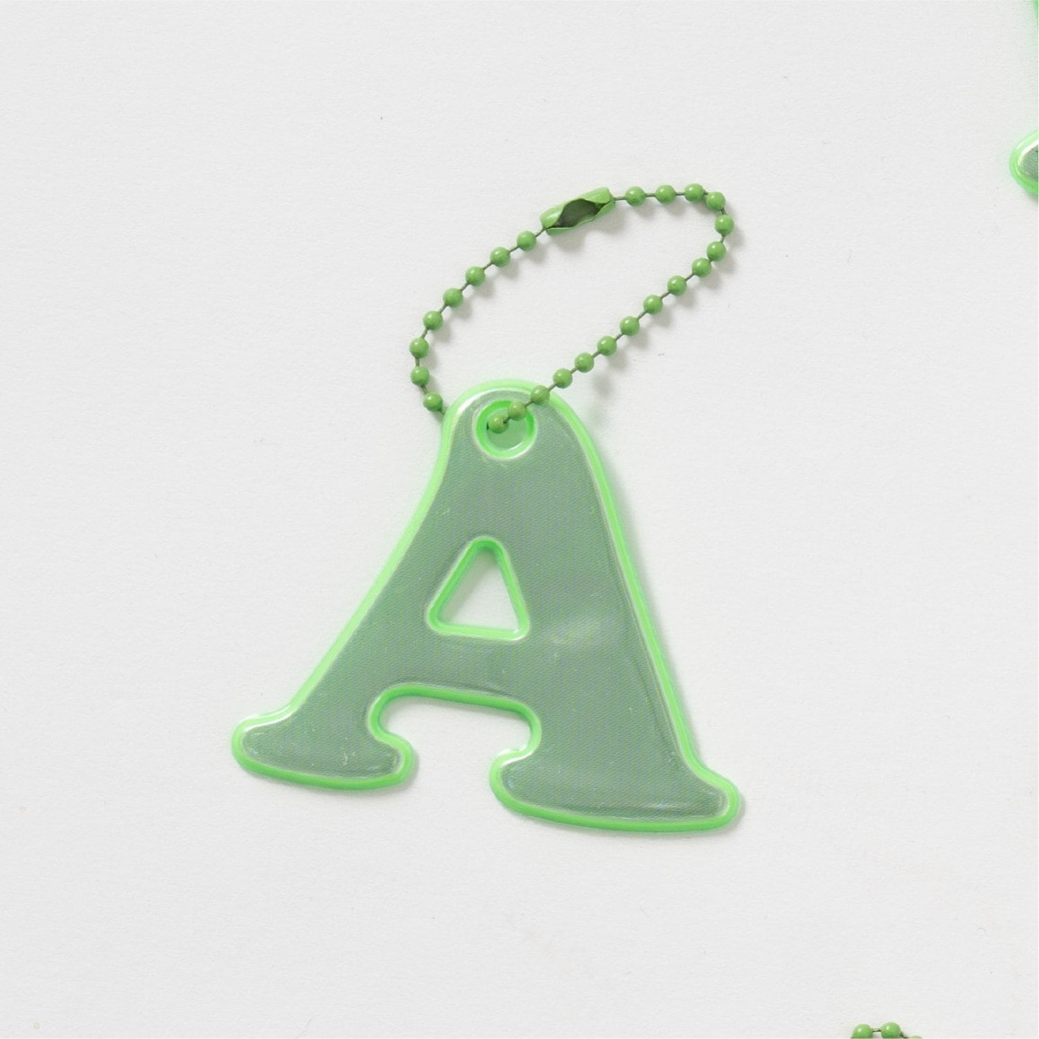あんしんアルファベットリフレクターチャーム(緑)