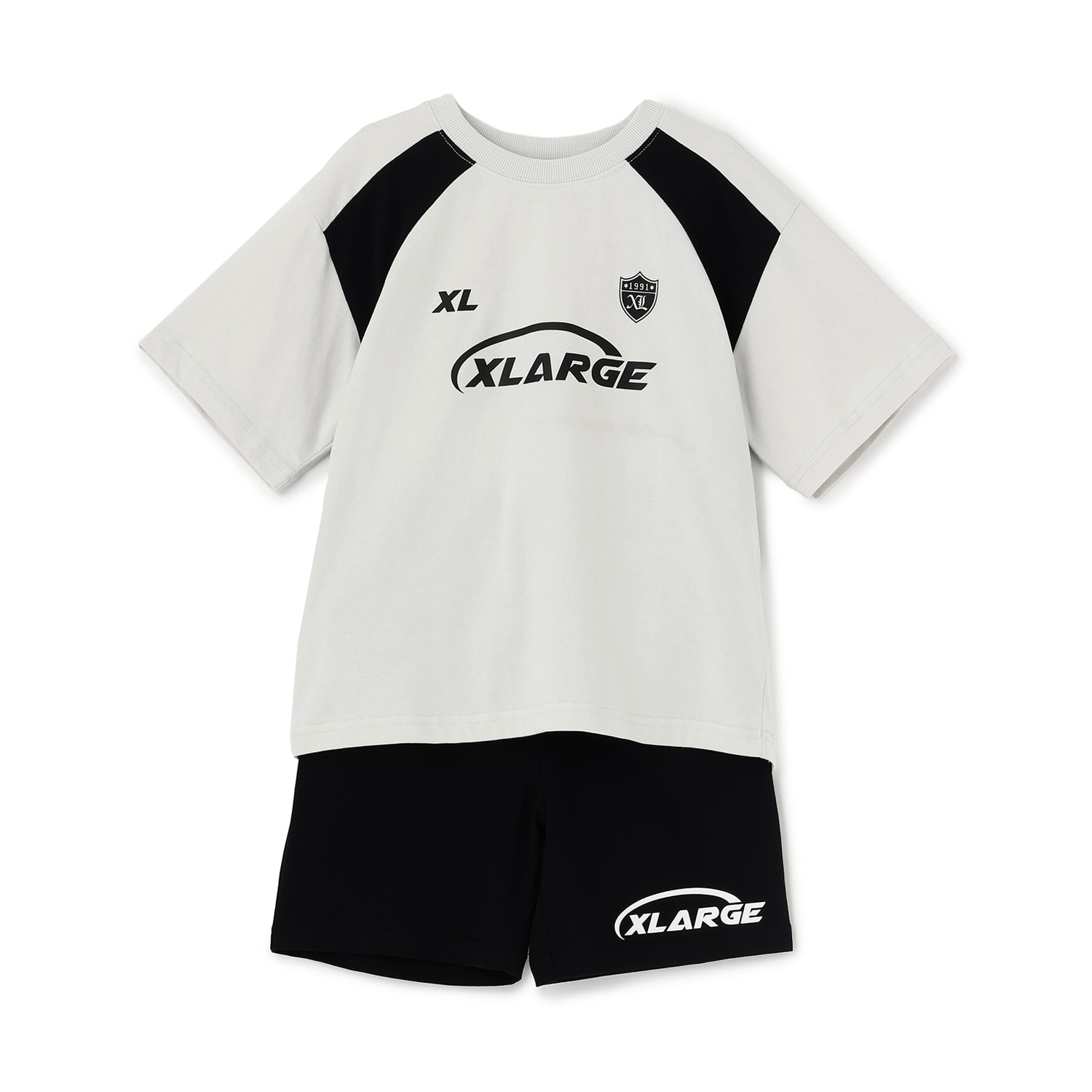 【人気商品再入荷】【直営店で取り扱い無し】ユニフォーム風半袖セットアップ