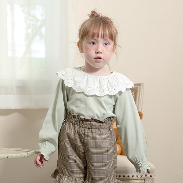 【型崩れしないやわらかコットン】ラウンドフリルコットンレース衿トップス