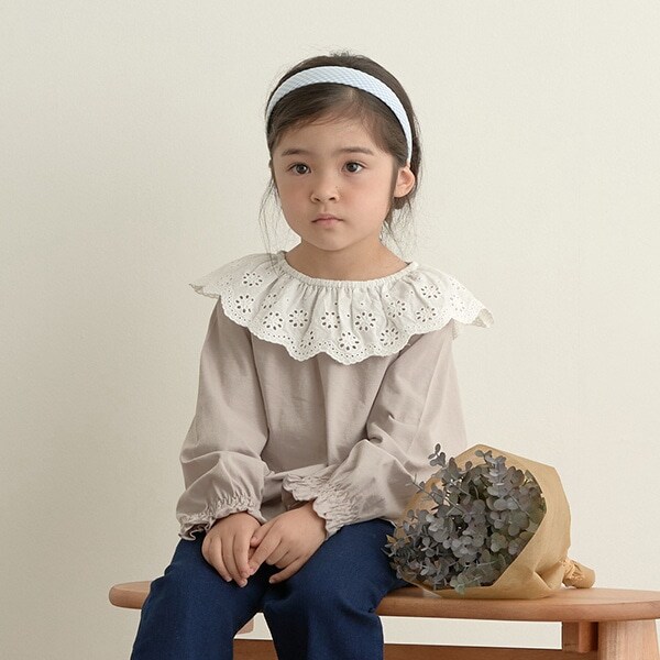 【型崩れしないやわらかコットン】ラウンドフリルコットンレース衿トップス