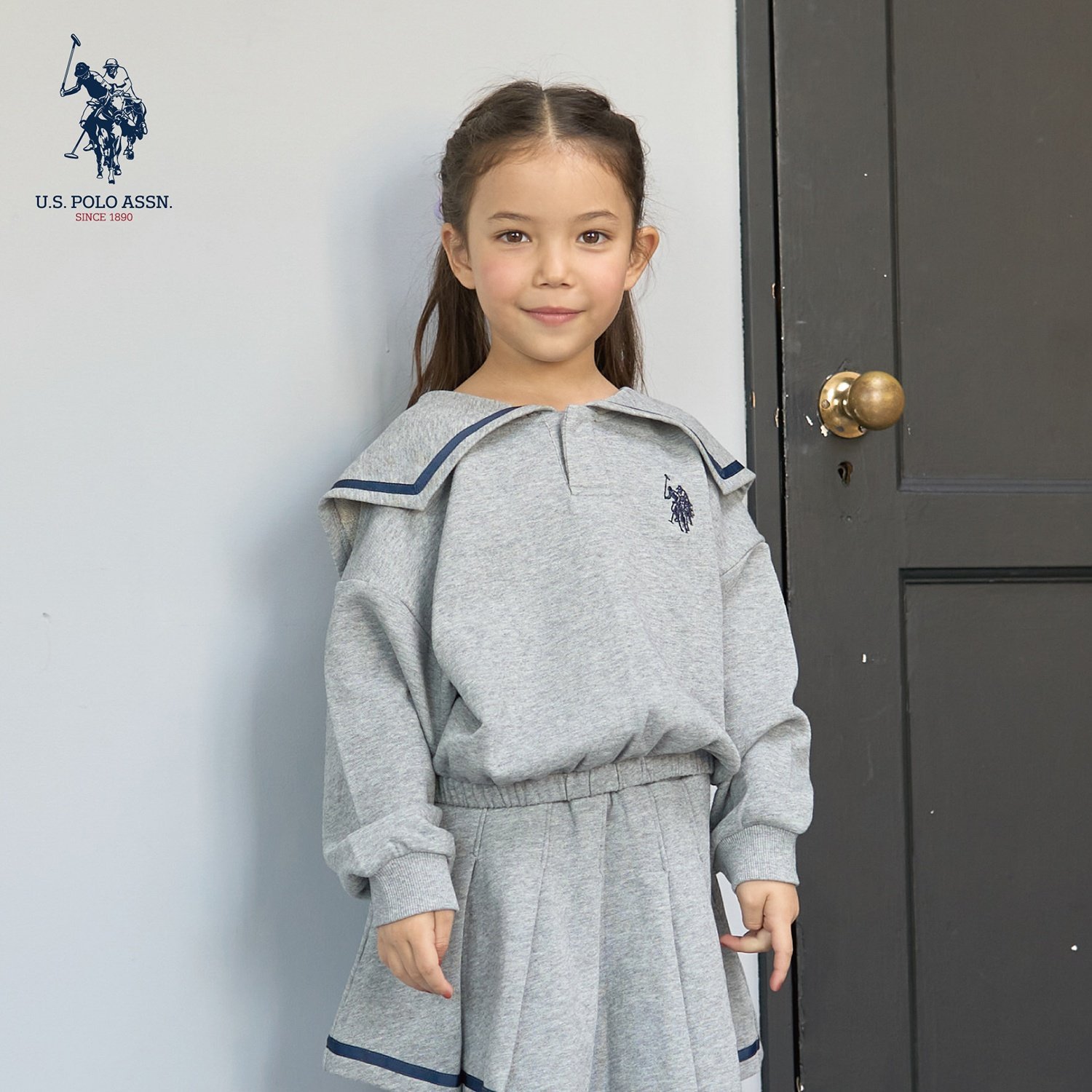 【U.S.POLO ASSN.】ワンポイント刺しゅう衿付きスウェット