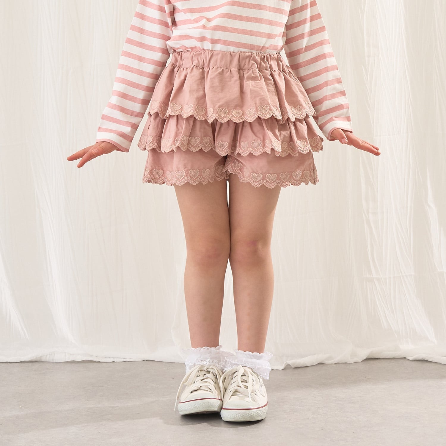 ハート刺しゅうスカラップティアードスカパン