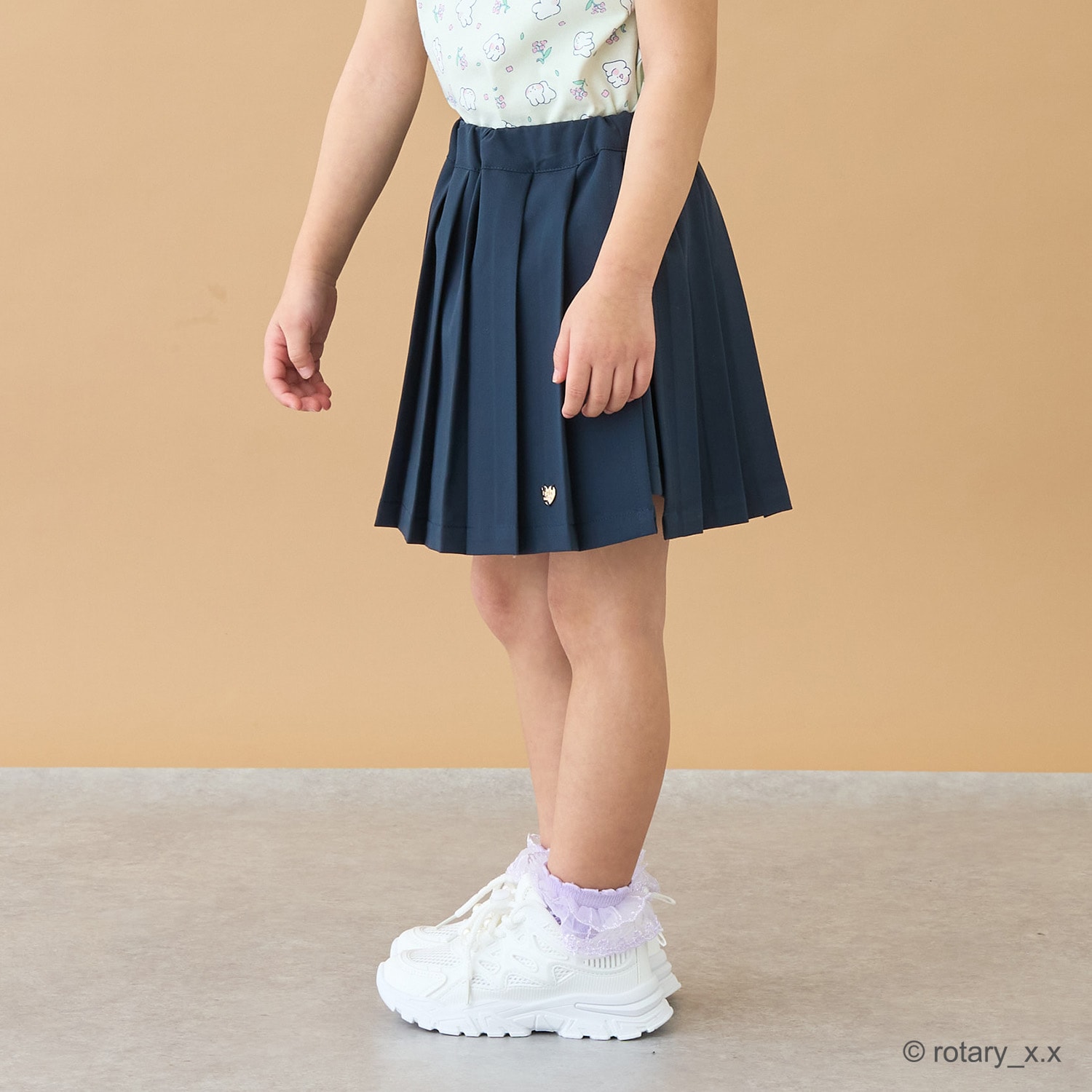 ラッププリーツ付きスカート(パンツ付き)