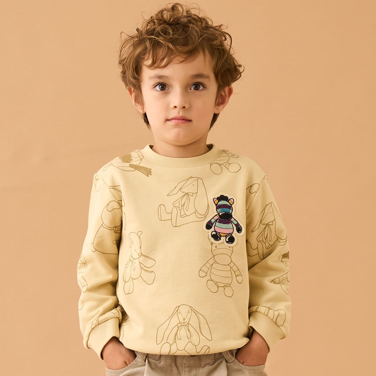 ぬいぐるみ総柄裏毛プルオーバー