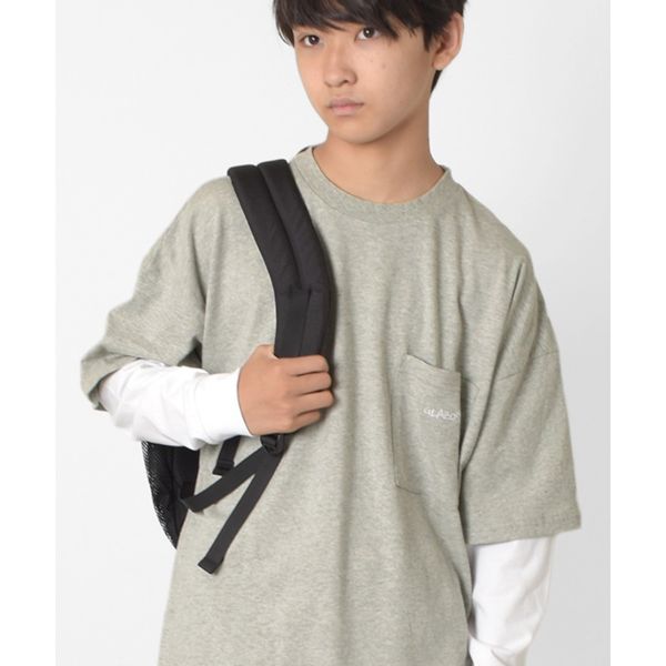 ビッグシルエット・袖レイヤードポケット刺繍Tシャツ