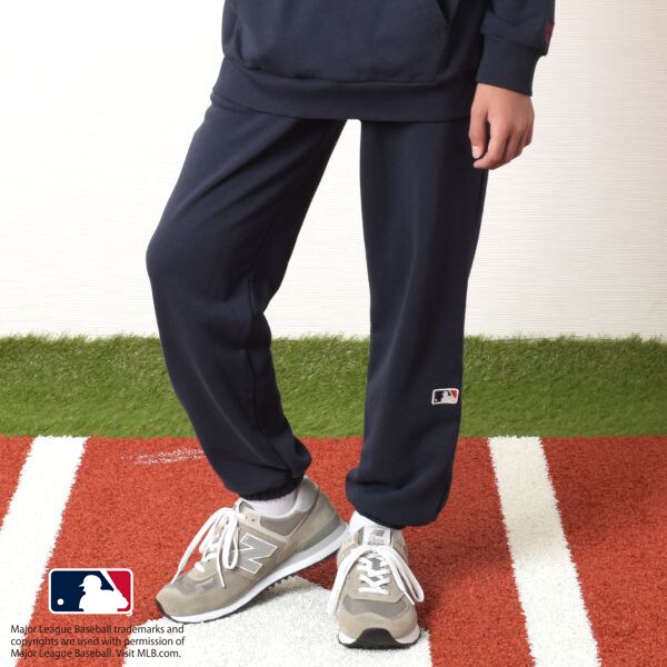 【MLB】裏毛チーム刺しゅうワッペン付きスウェットパンツ