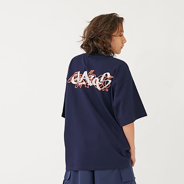 【ヘビーウェイト天竺】グラフィティロゴプリントTシャツ