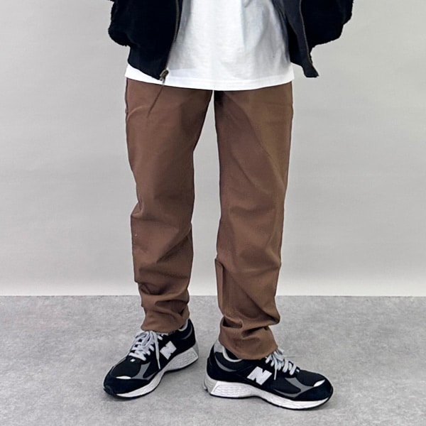 綿ポリストレッチツイル・スリムパンツ（ウエストアジャスター付き）