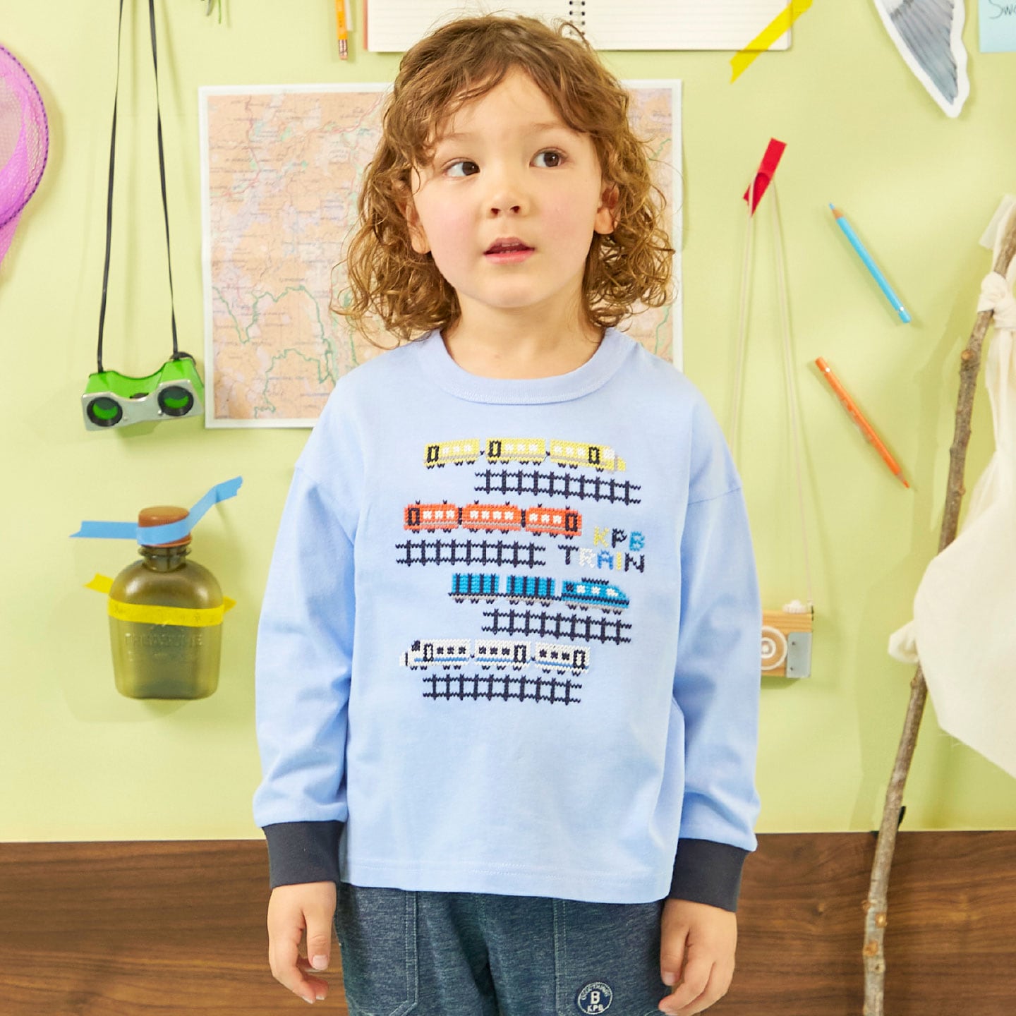 電車柄クロス刺しゅう 長袖Tシャツ