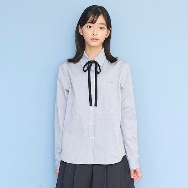 ＊角衿ブルーブラウス