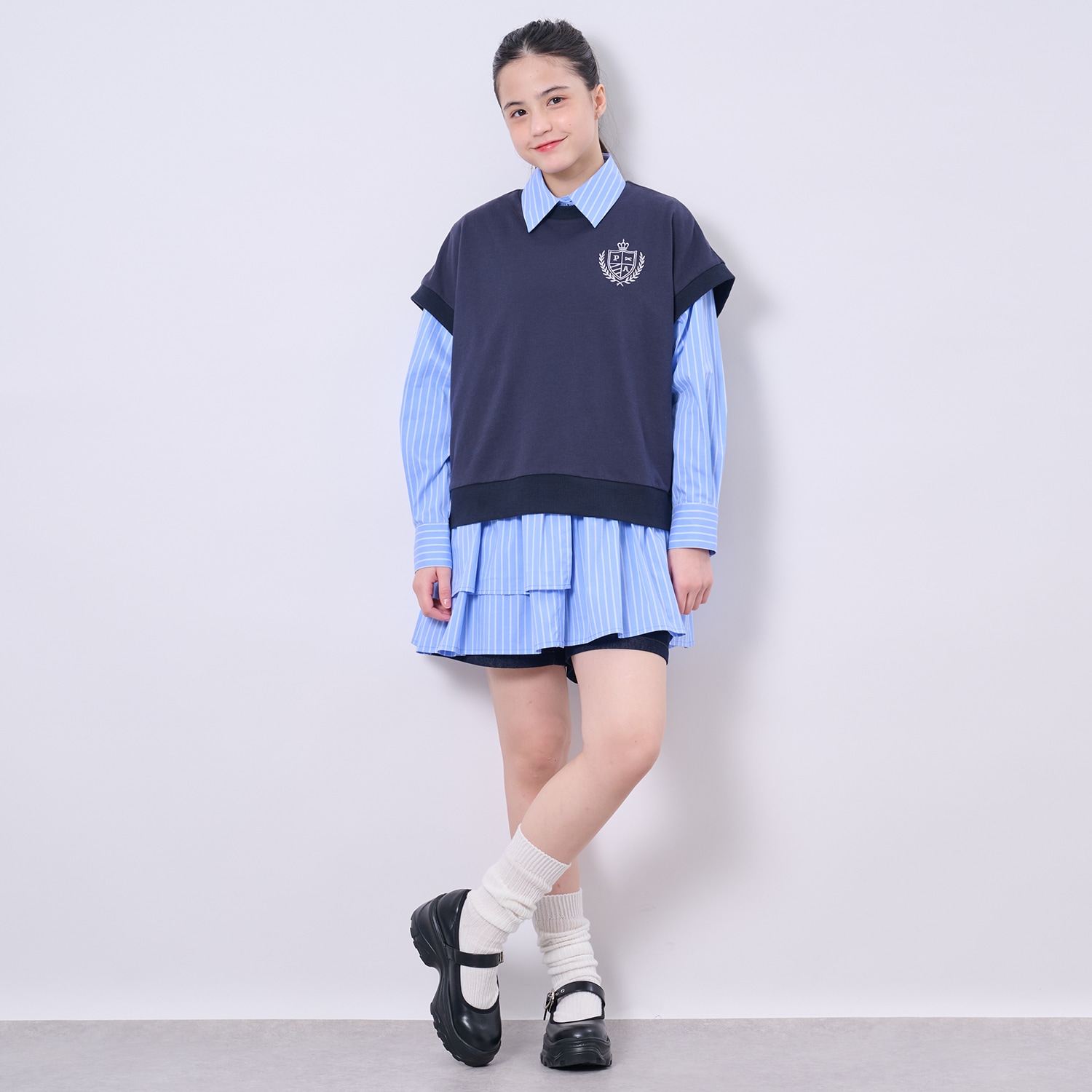 【AMI】ミニ裏毛ベスト×ペプラムシャツワンピースセット