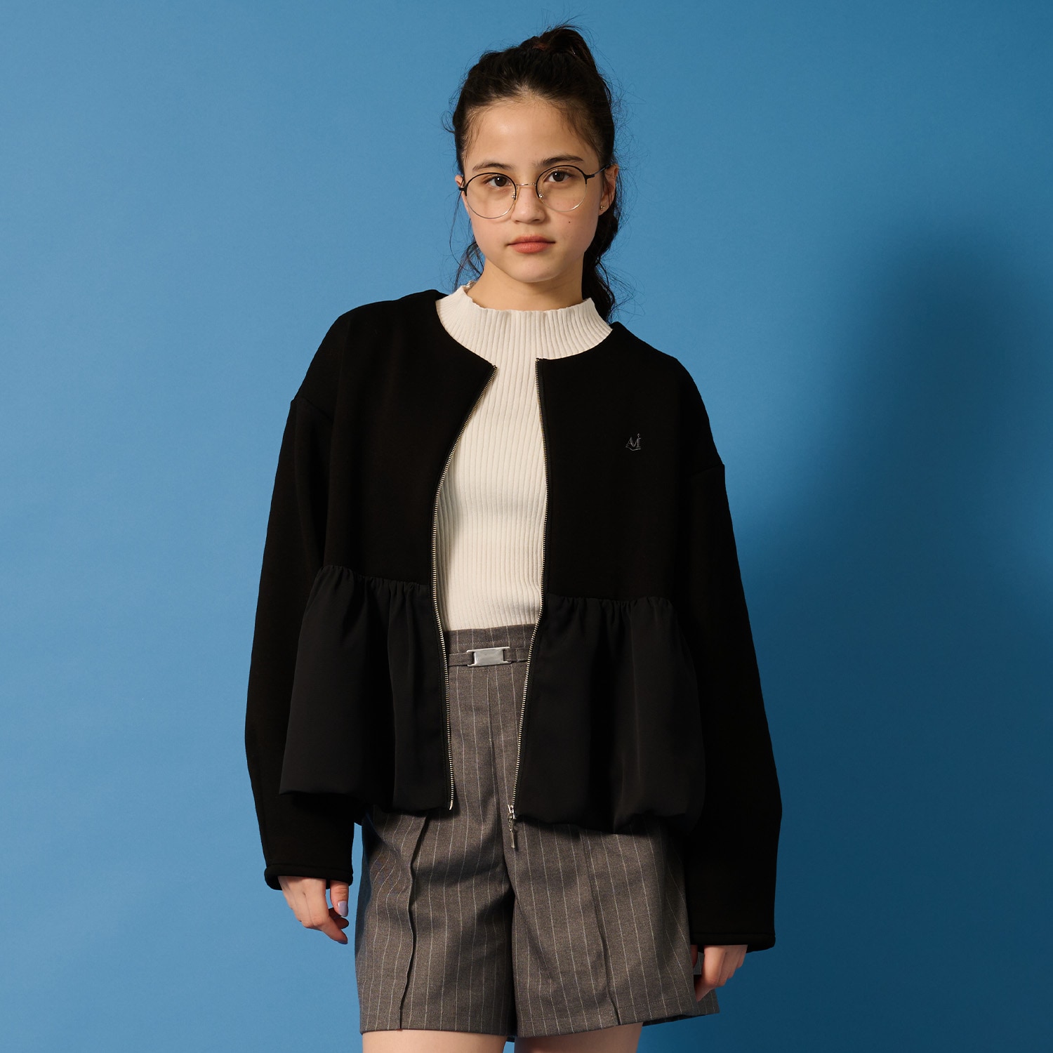 【AMI】ダンボールバルーンジップカーディガン