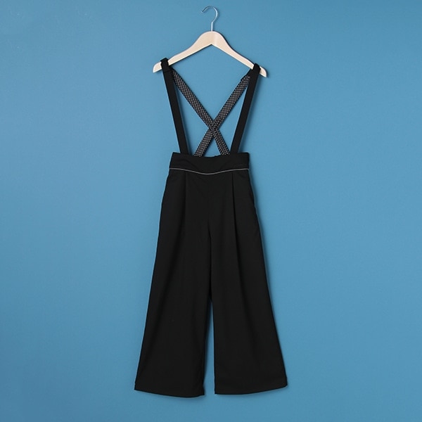 サスペンダーつきタックストレートパンツ