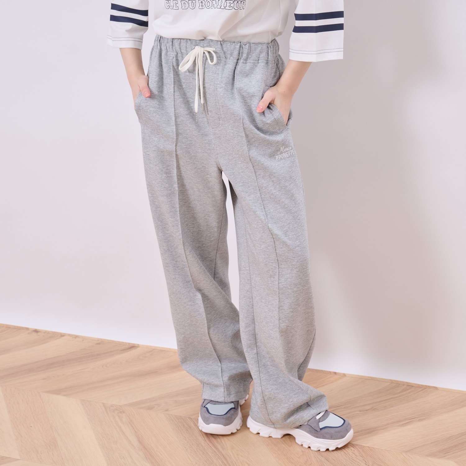 ダンボールスウェットパンツ