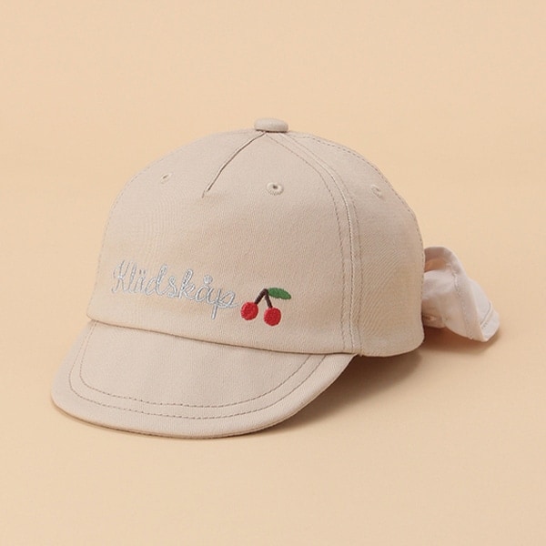 Narumiya Online ナルミヤ オンラインの公式通販サイトuvケア 手洗い 日よけ布つきチェリー刺しゅうロゴキャップ S 48 50 ベージュ キッズ