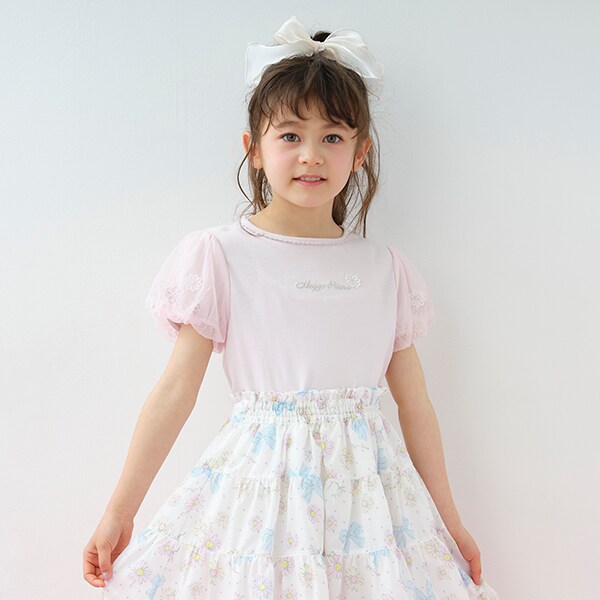 花モチーフつきパフスリーブ　Tシャツ