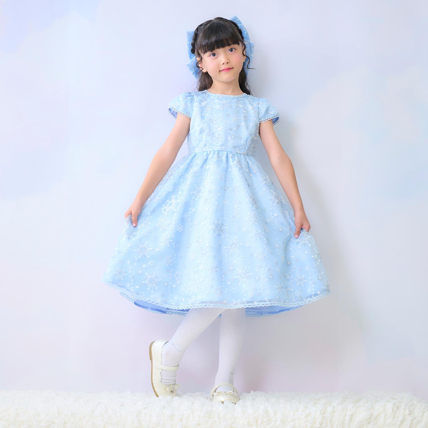 キラキラ星刺しゅうドレス