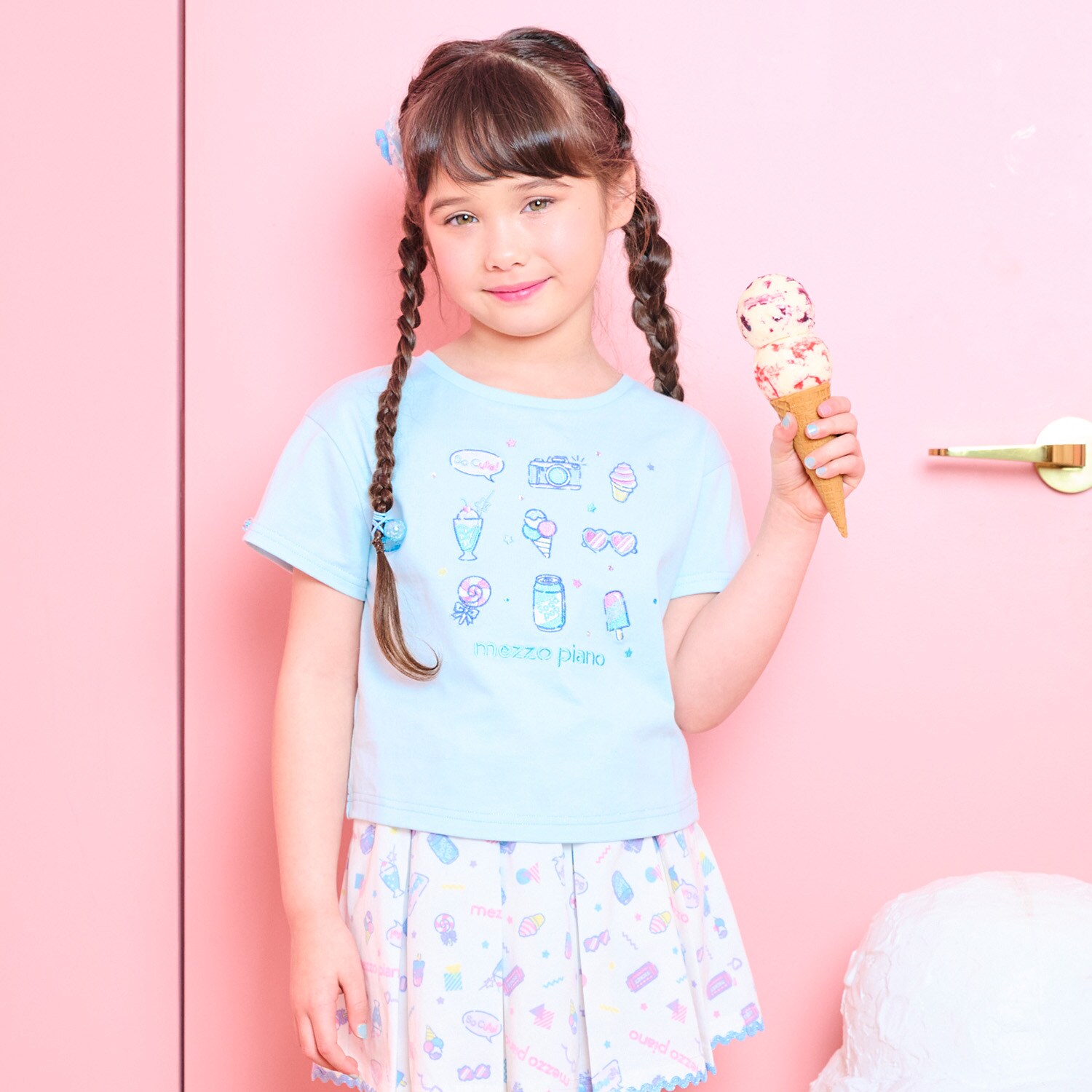 ファンシーポップ刺しゅう　半袖Tシャツ