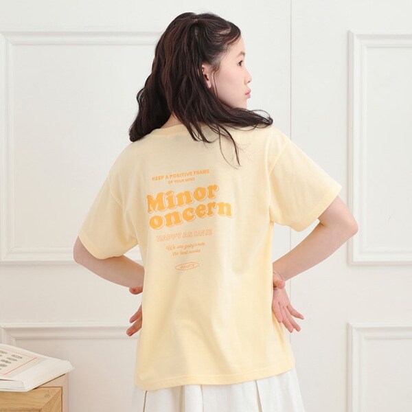 バックプリントTシャツ