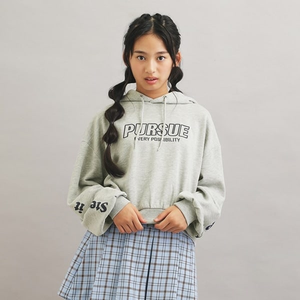 袖ロゴプリント短丈パーカー