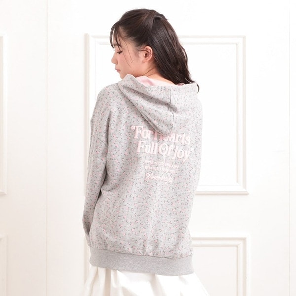 バック発泡プリントパーカー