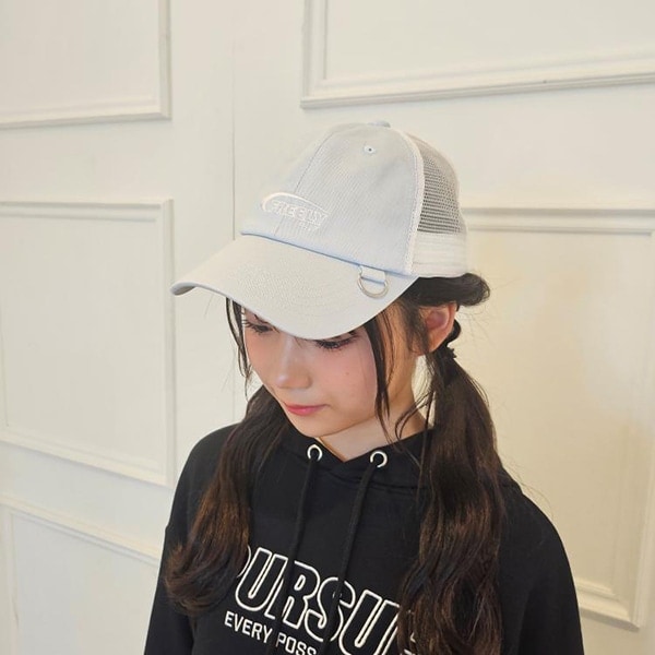 ロゴ刺繍メッシュキャップ