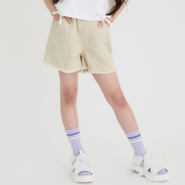 レタリング刺しゅうショートパンツ