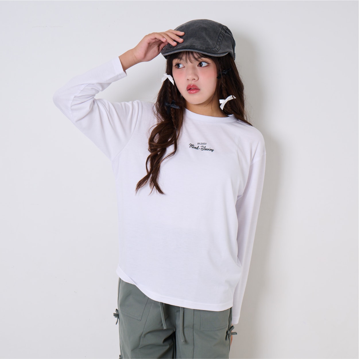 【関税込み】We11done オフホワイト コットン ミニロゴ Tシャツ 関税込み】We11done オフホワイト コットン ミニロゴ Tシャツ