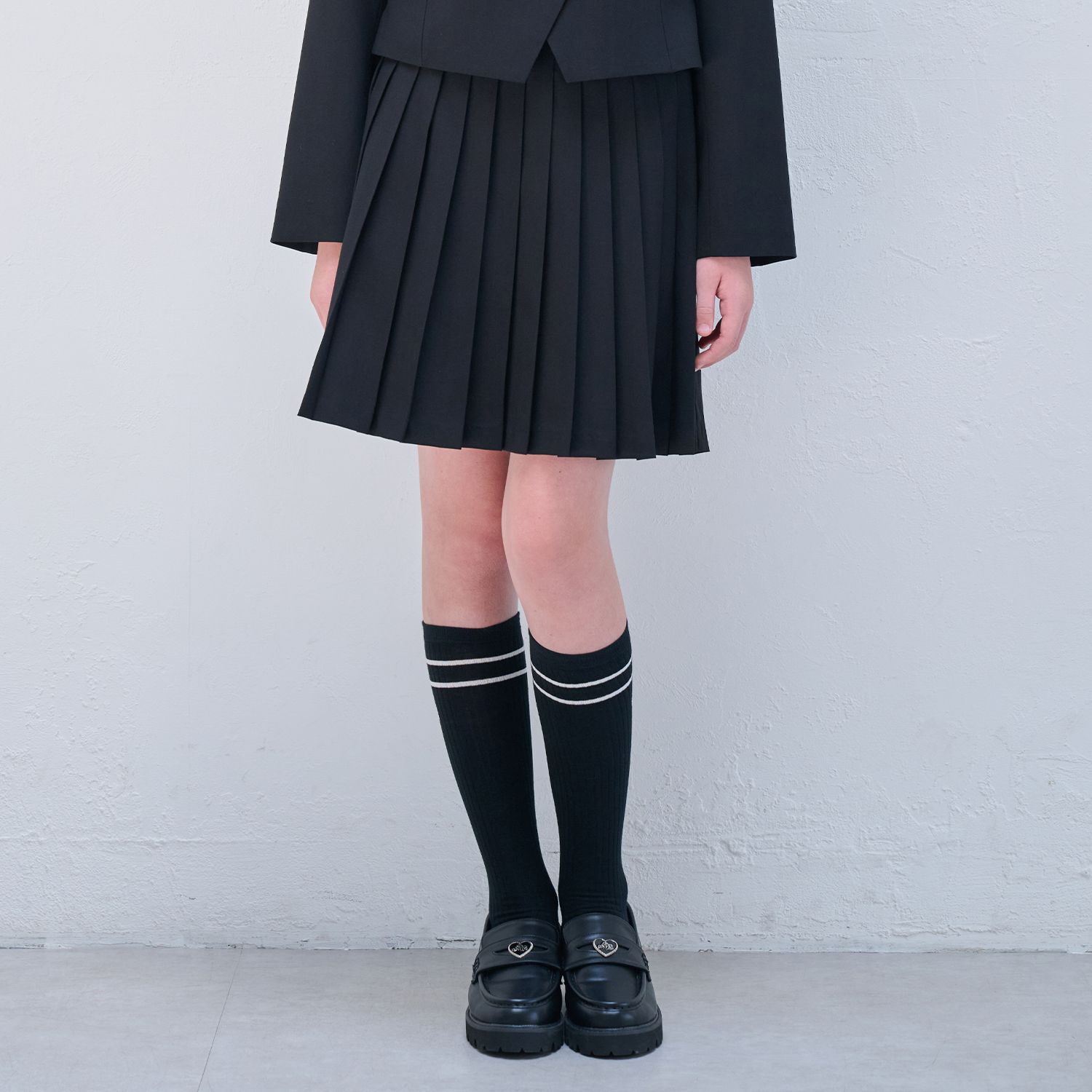 細プリーツスカパン(M(150cm) チャコール): ジュニア - ナルミヤ