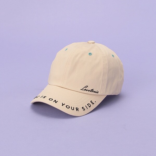 ツバ刺しゅうローキャップ