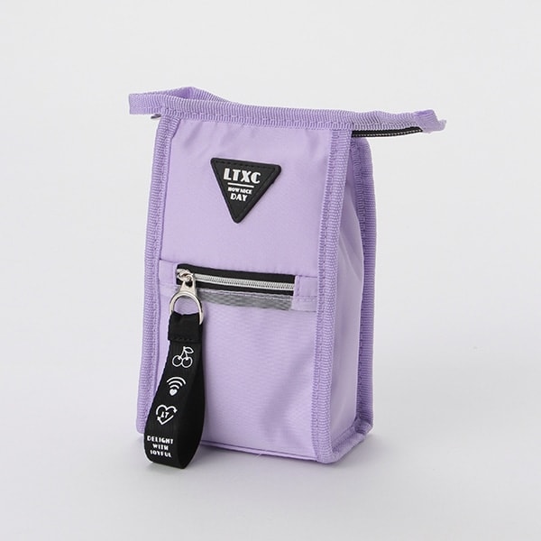 チャームつきペンポーチ