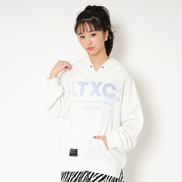 裏毛 サテンロゴアップリケパーカー