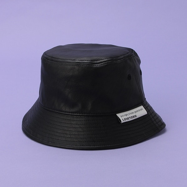 合皮バケットハット