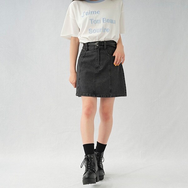 ベルトつき台形スカパン