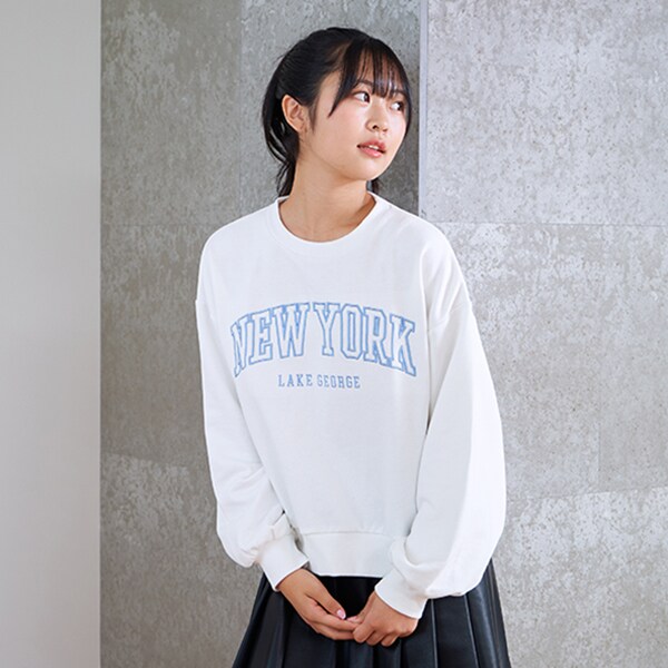 立体刺しゅうロゴスウェット